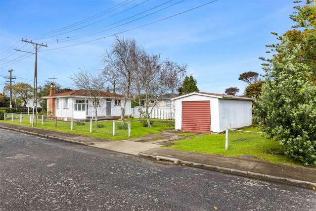 11 Matapouri Road Mangere Bridge_2