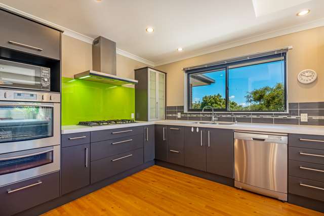 11 Galea Grove Kelvin Grove_3