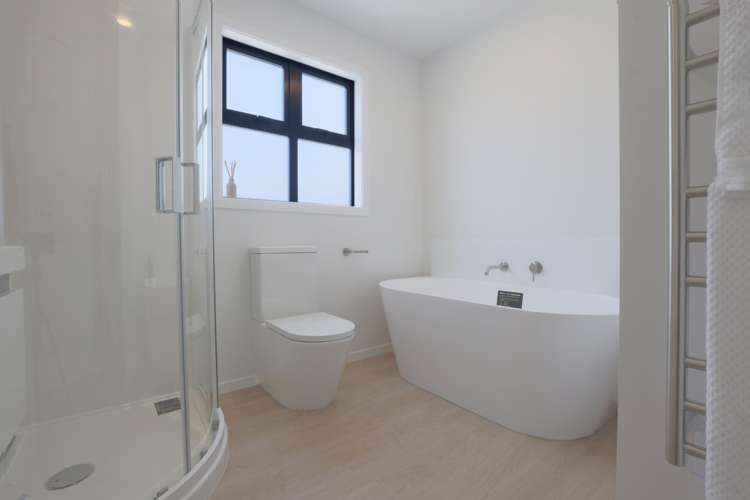 105 Main Road Wainuiomata_11