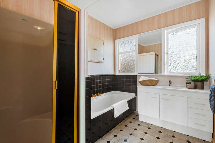 54 Young Street New Plymouth Central_6