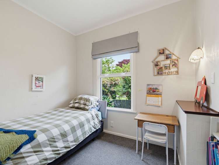 8 Mckenzie Road Owhata_18