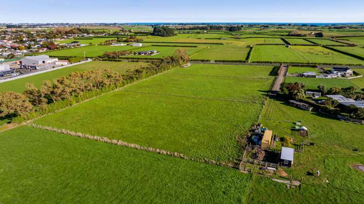 84 Mawhitiwhiti Road_4