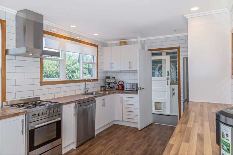 10 Rishworth Avenue Stanmore Bay_8