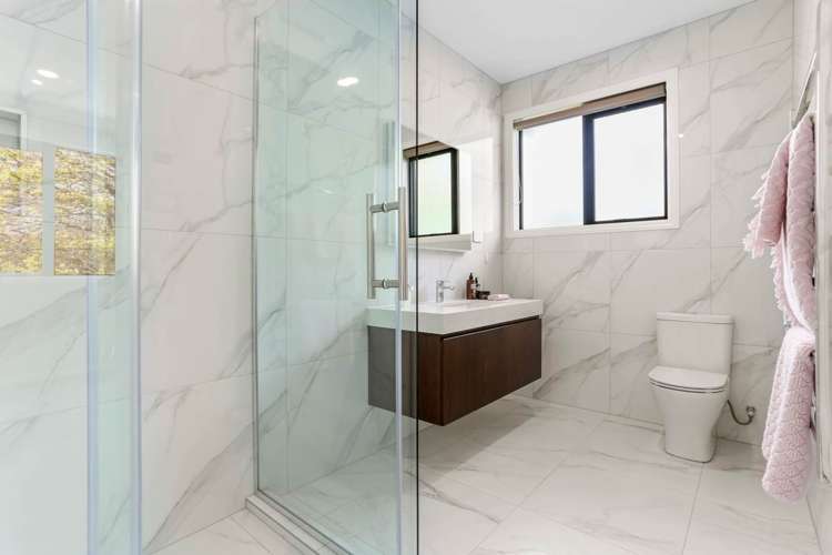 92 The Drive Epsom_33