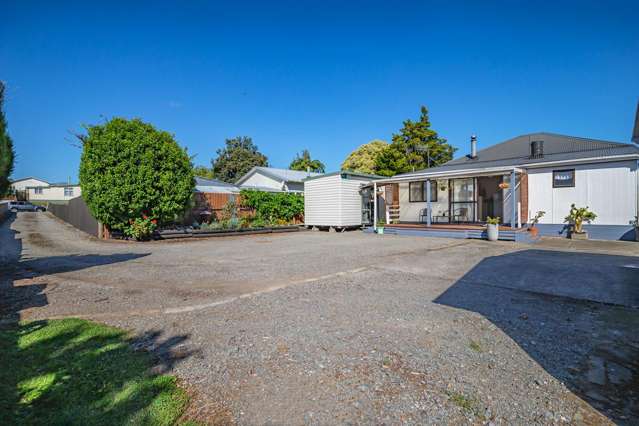 Private Family Living on 931m2