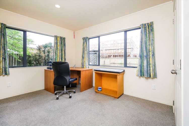 13b Crystal Avenue Glendene_11