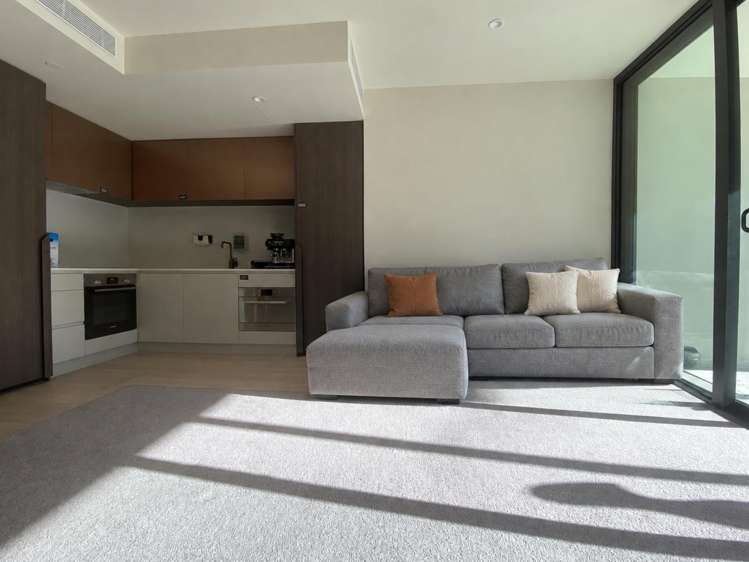 1107/10 Commerce Street_3