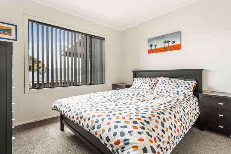 31 Rewarewa Road Te Atatu Peninsula_12