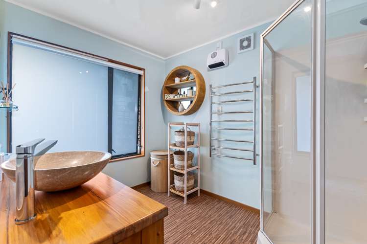 135 Okere Road Okere Falls_15