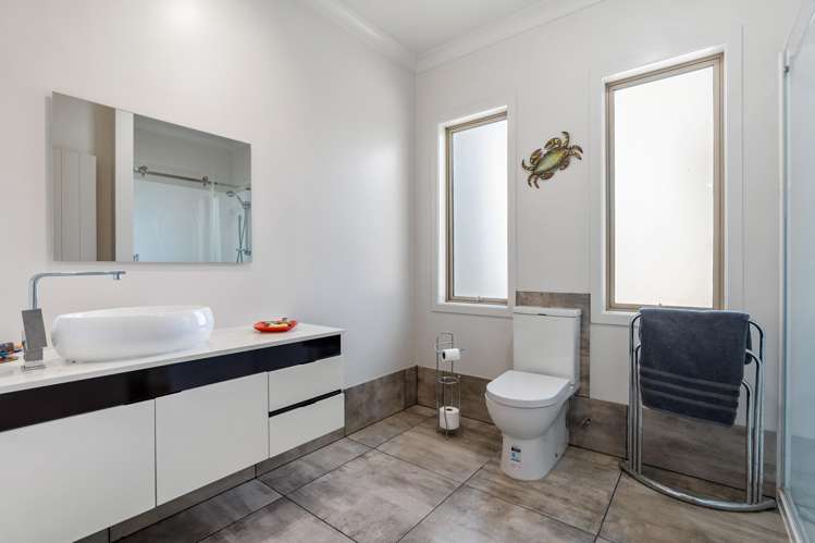 84 Sandford Road Ruakaka_14