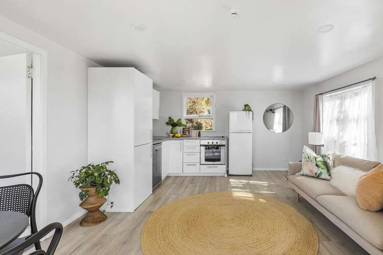 187 Buckley Road Southgate_19