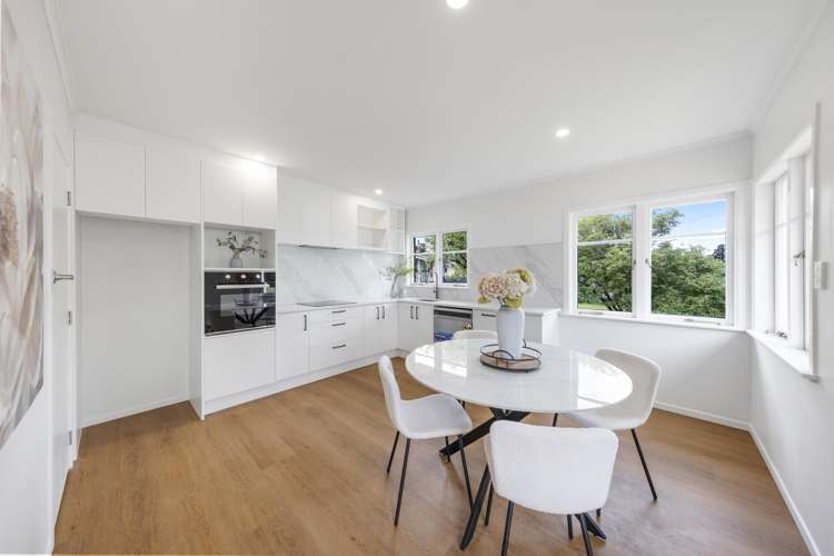 8 Malcolm Place Mangere East_5