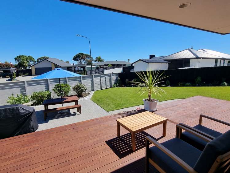 9 Higgins Place Paroa_14