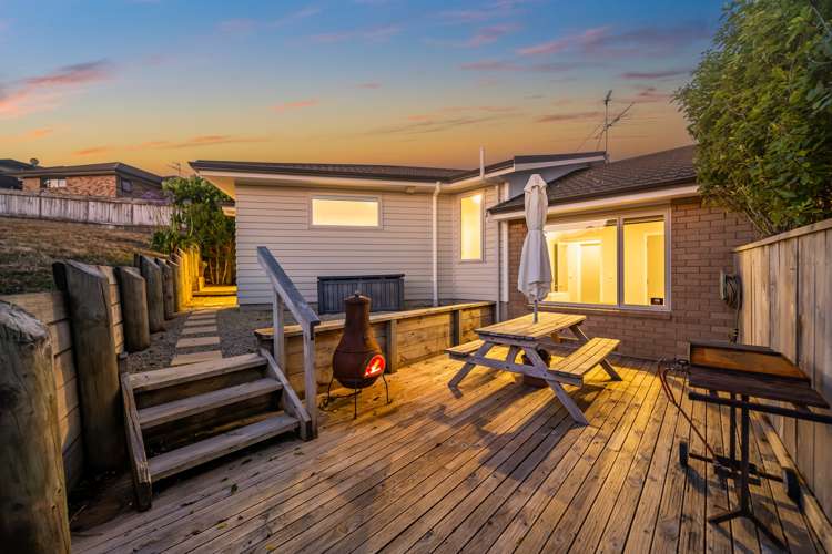 103 Te Puia Drive Aotea_24