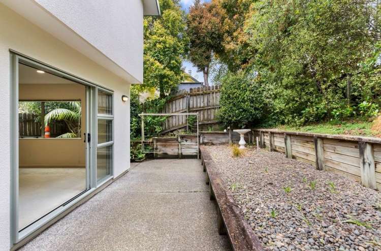 4 San Ambrosio Rise 11401_3