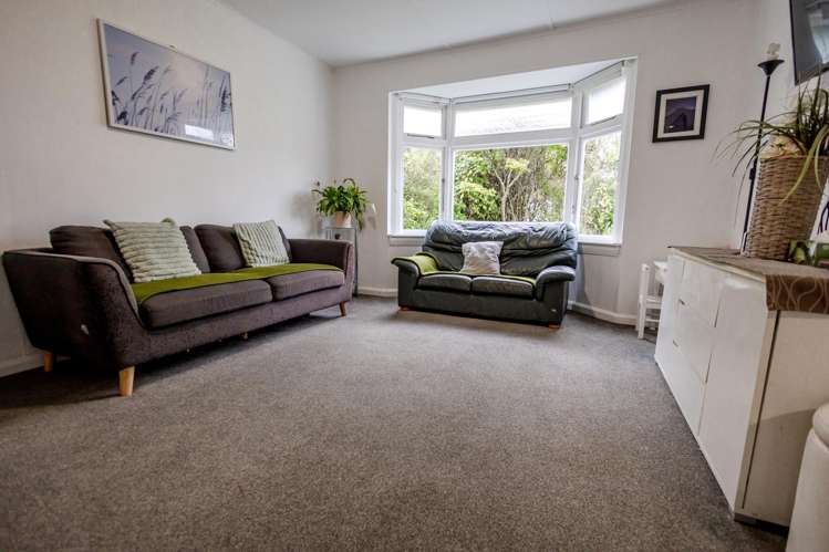 2 Sutherland Street Dunollie_6