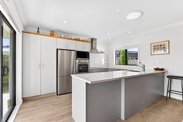 7 Brooklands Drive_1