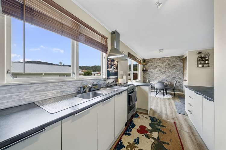 40 Momona Street Wainuiomata_7