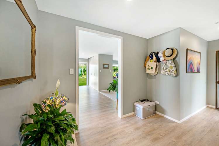 329 Westminster Ave Tamatea_6