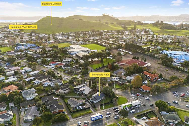 1 Mckenzie Road Mangere Bridge_25