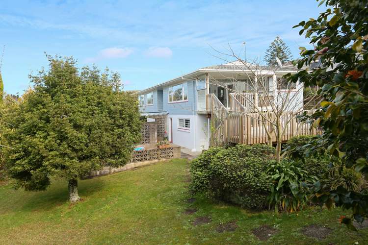 6 Wakeling Avenue Te Atatu South_17