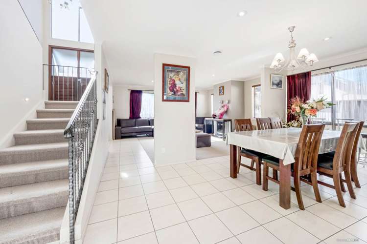 5 Villa Court Eastern Beach_2