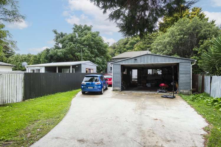 364-364A Clifford Street_5