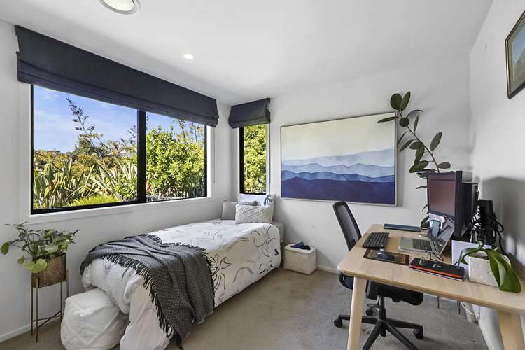 2/31 Links Drive Waiwhakaiho_13