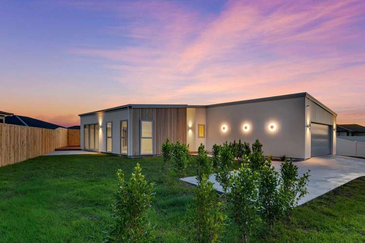 111 Kaurinui Crescent_0