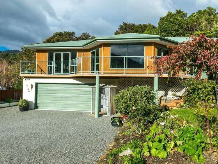 754 Queen Charlotte Drive Havelock_11