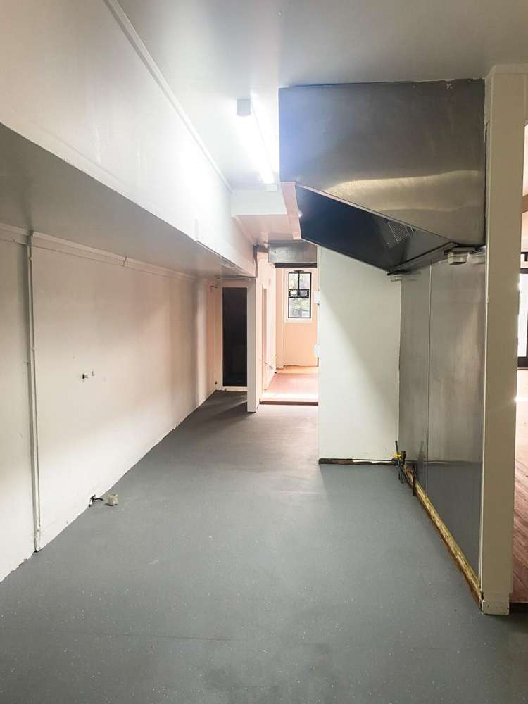 Shop 9 | 8  Commerce Street City Centre_7