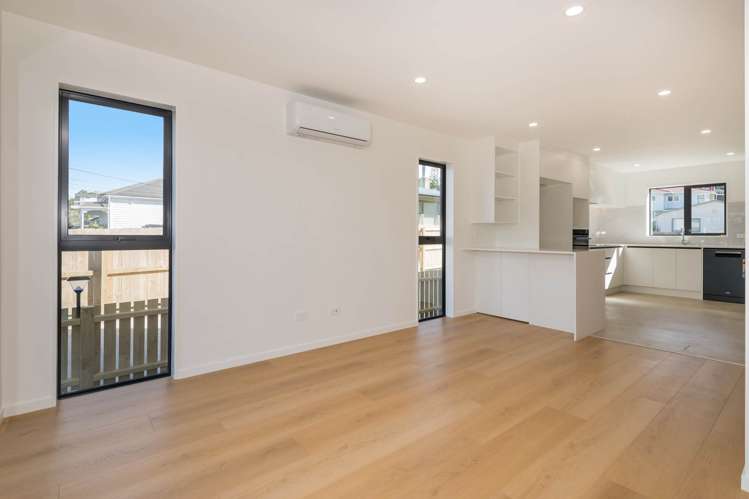 A/208 Archers Road Glenfield_3