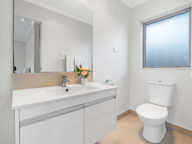 39 Carroll Place Owhata_24