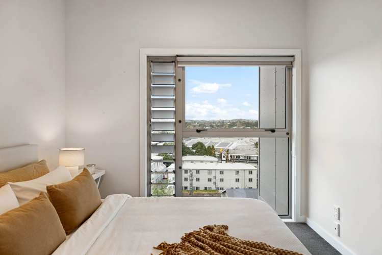 10/2 Western Springs Road Morningside_15