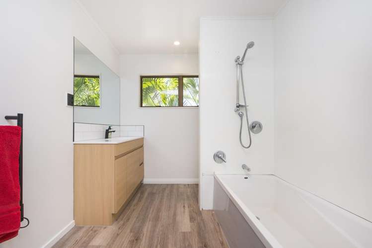 13 Puketea Street Tokomaru_18