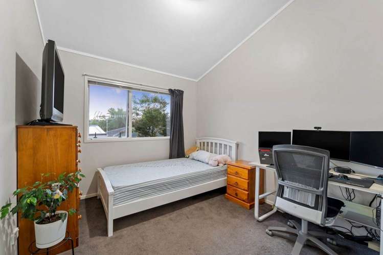 21A Sabot Place Massey_10