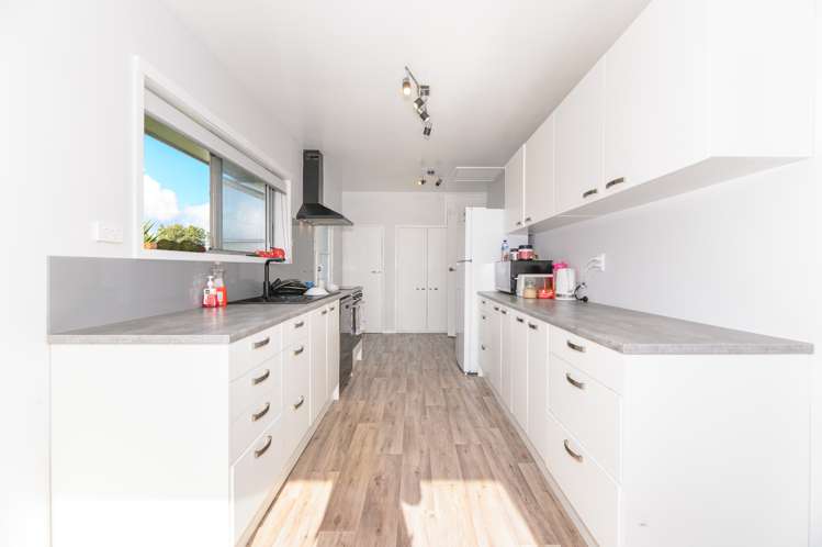 2 April Place Red Hill_10