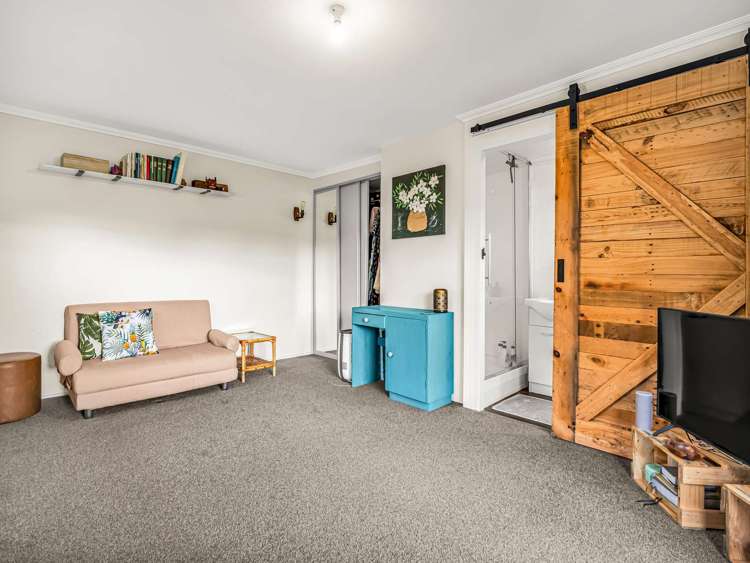 32 Mcmeekan Avenue Chartwell_33