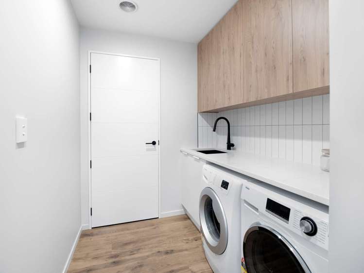 3 Wakeman Drive Lincoln_18