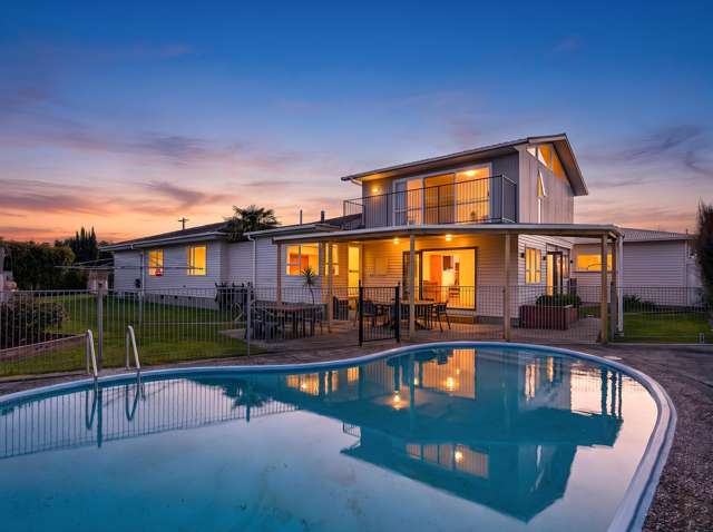 The Triple Treat - Space, Pool, Garage