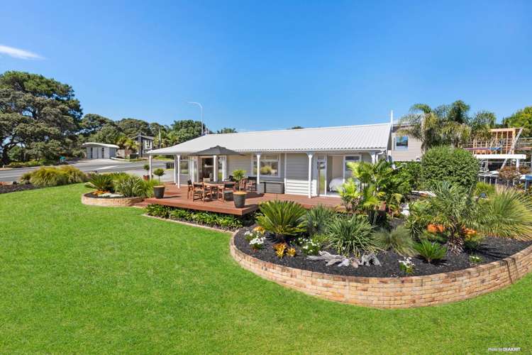 872 Whangaparaoa Road_0