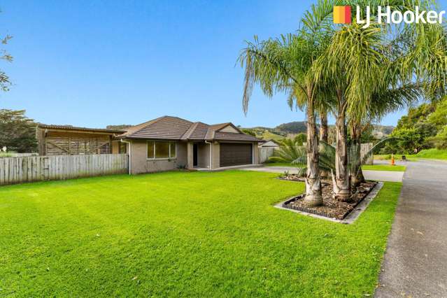 Pakiri Village Spacious Home near the Coast