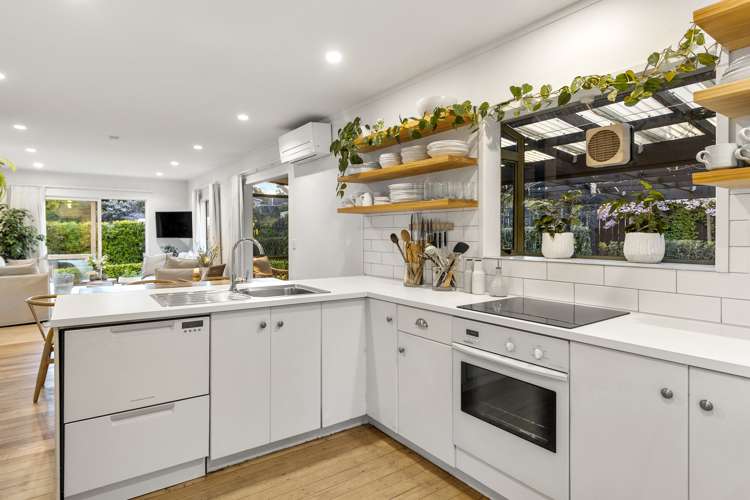 2 Ridge Road Oneroa_9