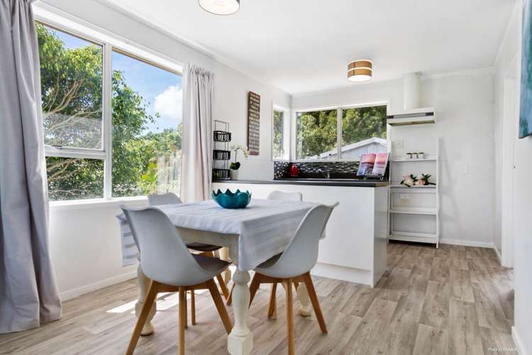 1/38 Leo Street Glen Eden_6