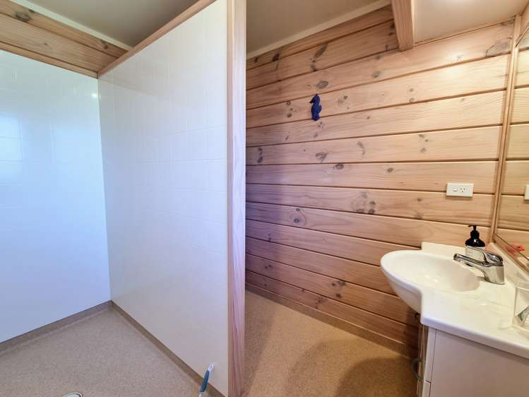 132 Adams Road Whangapoua_11