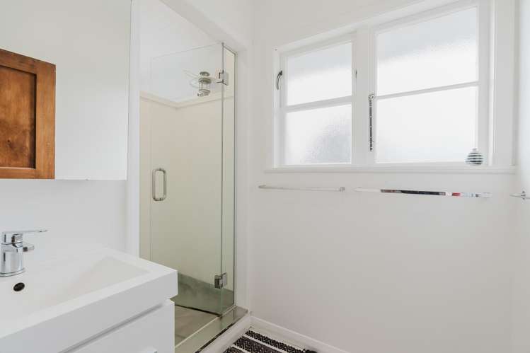 61 Macfarlane Street Hamilton East_10