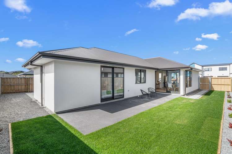 15 Samantha Lawry Road Wigram_16