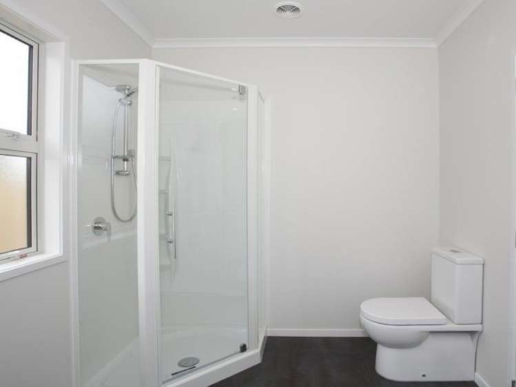 15 Coutts Way Fitzherbert_16