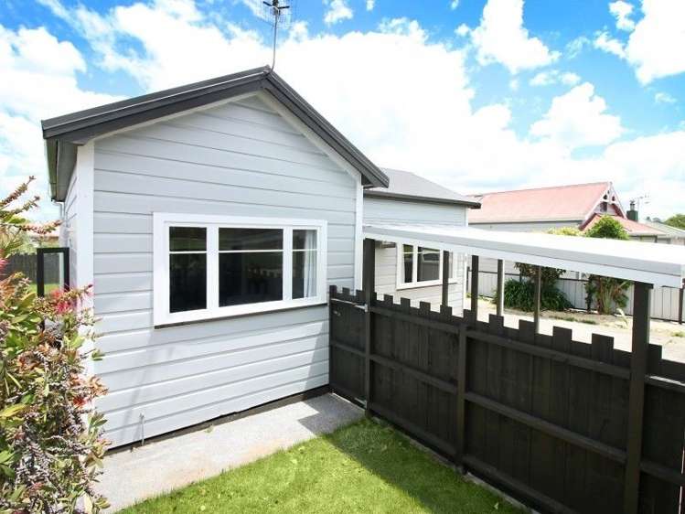 8 Church Street Feilding_15