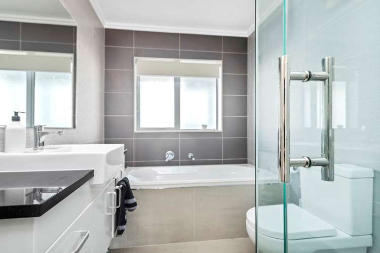 21 Listack Drive Flat Bush_16